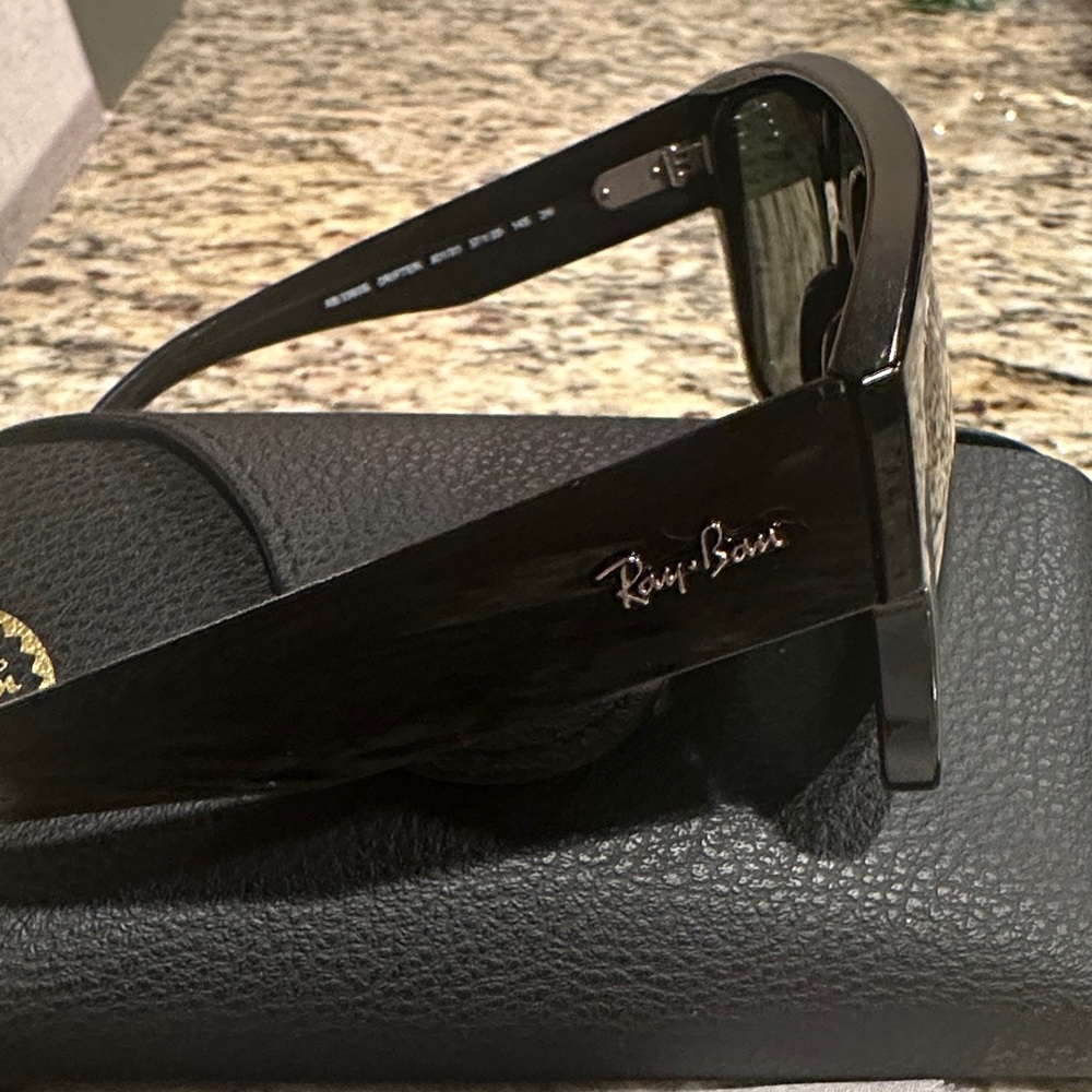 Ray-Ban Black Sunglasses with Case and Cloth - Picture 3 of 6